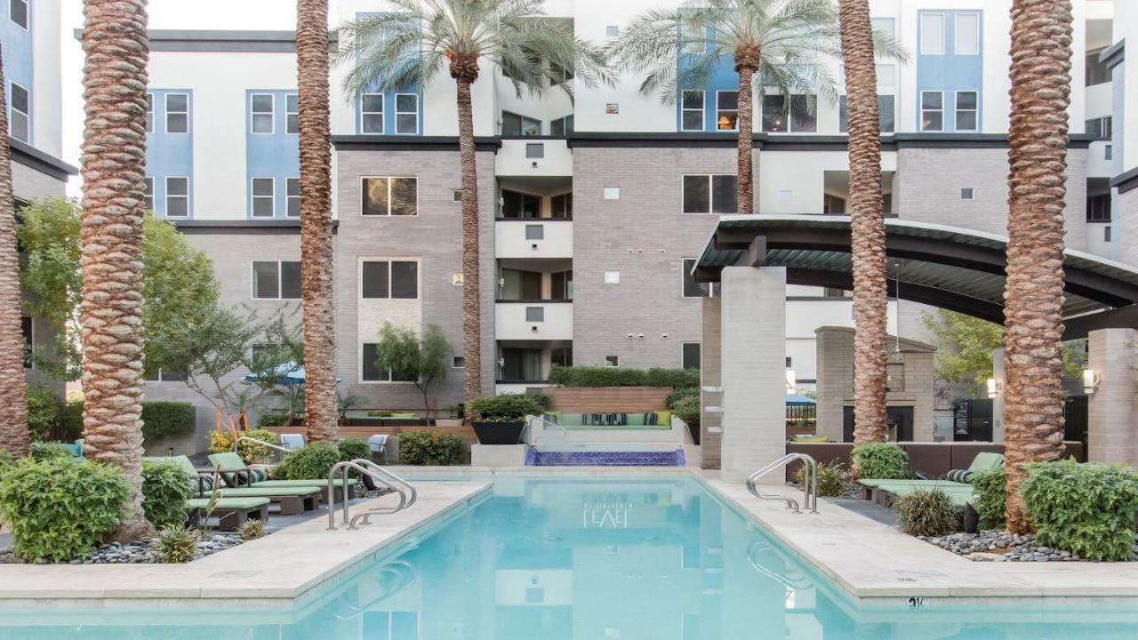 Villa Shopping & Dining 1 Mile - 24 Hour Pool With Parking - 4036 Phoenix Exterior foto