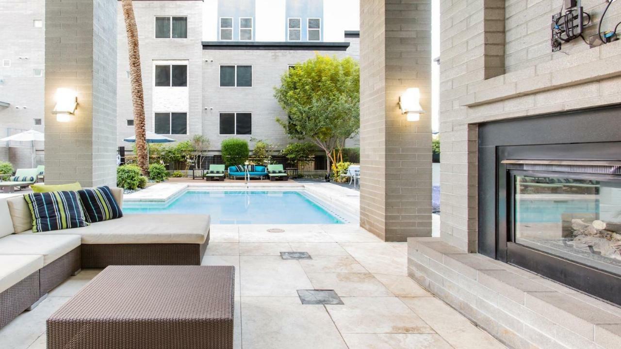 Villa Shopping & Dining 1 Mile - 24 Hour Pool With Parking - 4036 Phoenix Exterior foto